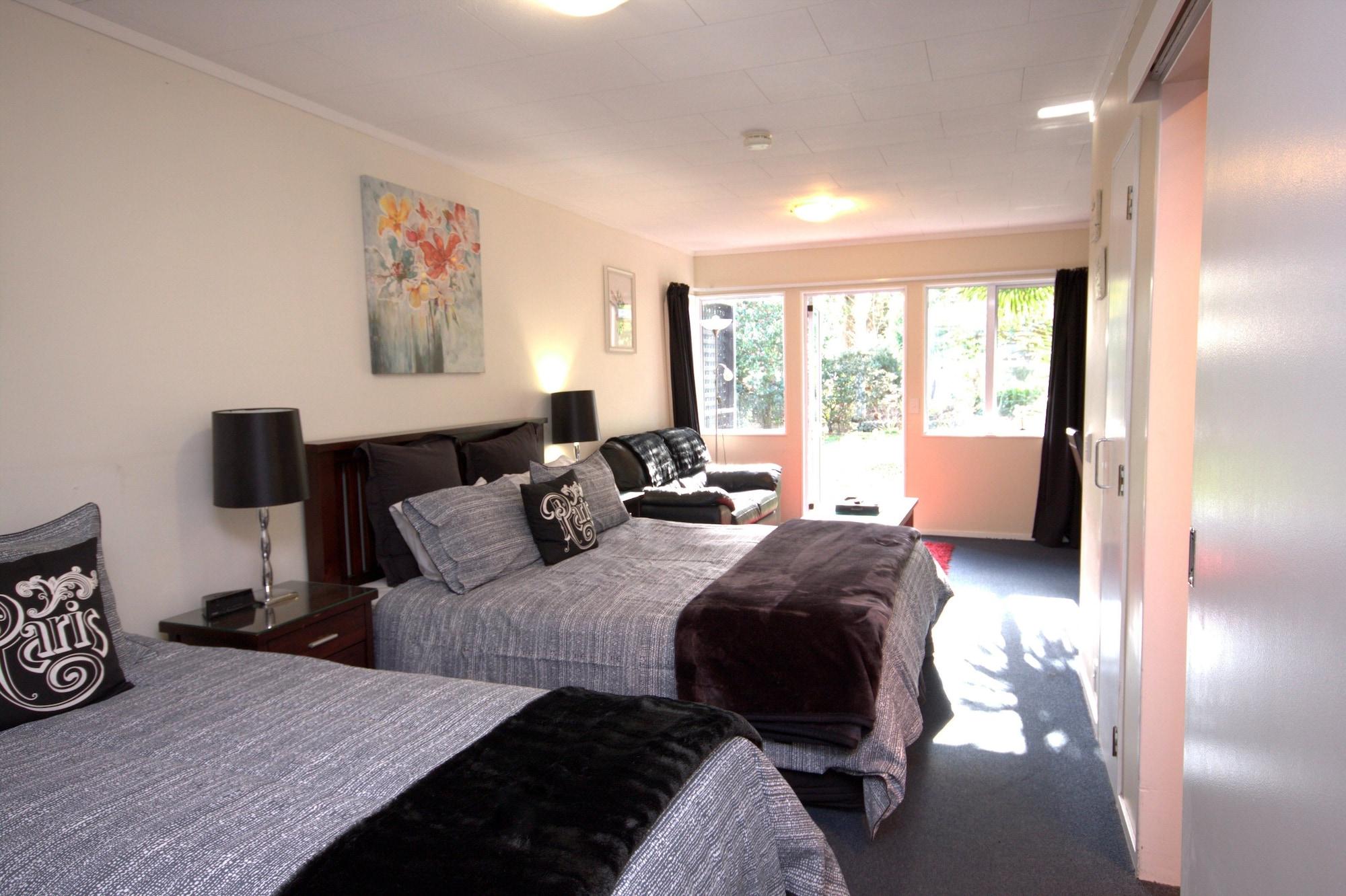 Anndion Lodge Motel & Conference Centre Уангануй Екстериор снимка
